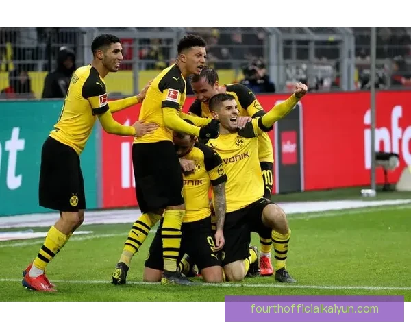 多特主帅风格分析：以攻为主的战术特点与球队发展趋势